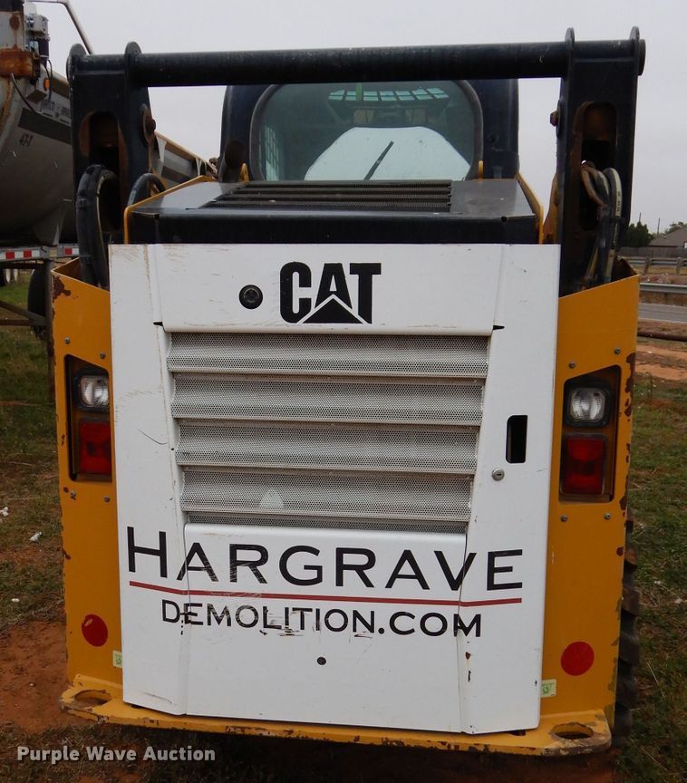 image for item FK9927 2015 Caterpillar 242D skid steer