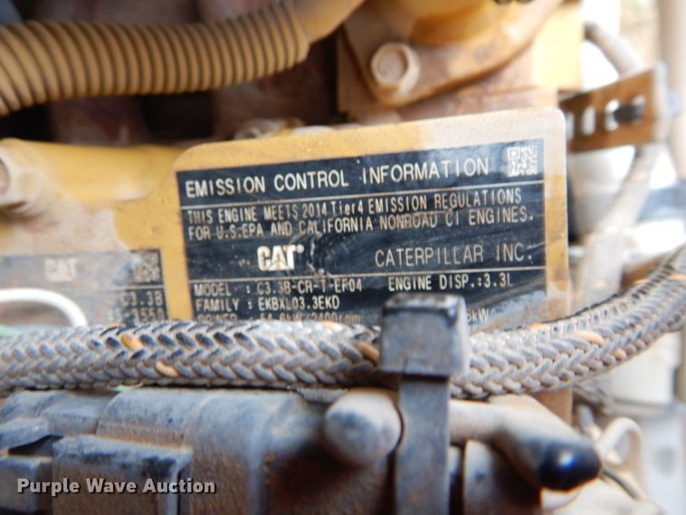 image for item FK9927 2015 Caterpillar 242D skid steer