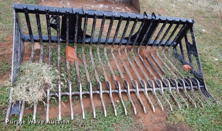 image for item FK9927 2015 Caterpillar 242D skid steer