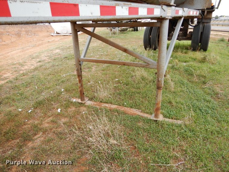 image for item FK9928 1997 Ranch Manufacturing Co end dump trailer