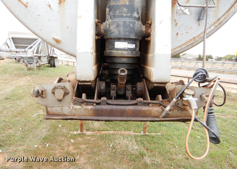 image for item FK9928 1997 Ranch Manufacturing Co end dump trailer