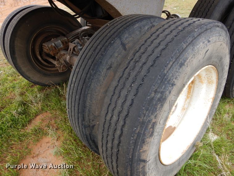 image for item FK9928 1997 Ranch Manufacturing Co end dump trailer