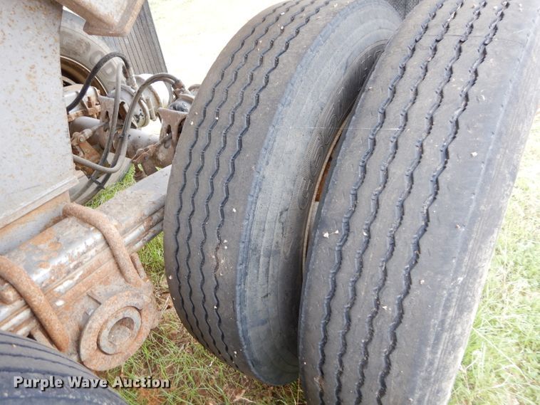 image for item FK9928 1997 Ranch Manufacturing Co end dump trailer