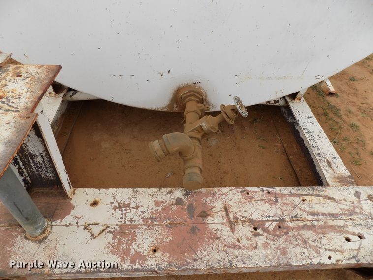 image for item FK9929 Bulk fuel tank