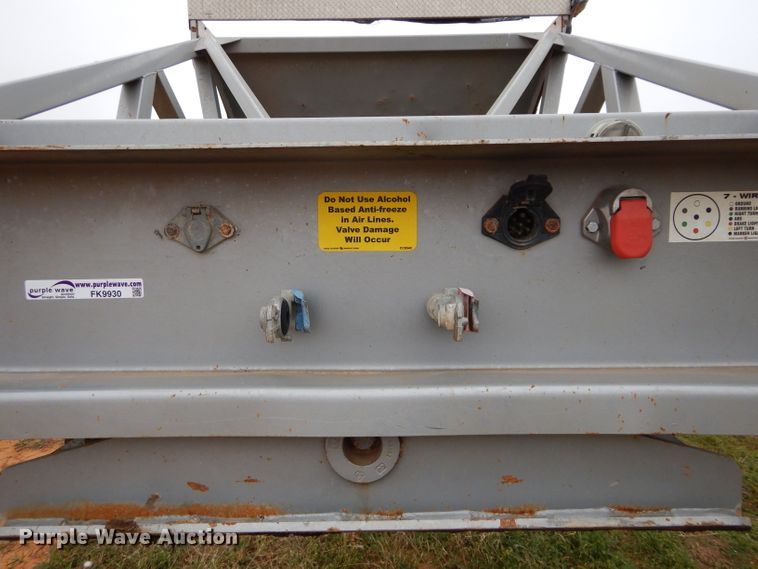 image for item FK9930 2013 Tecumseh bottom dump trailer