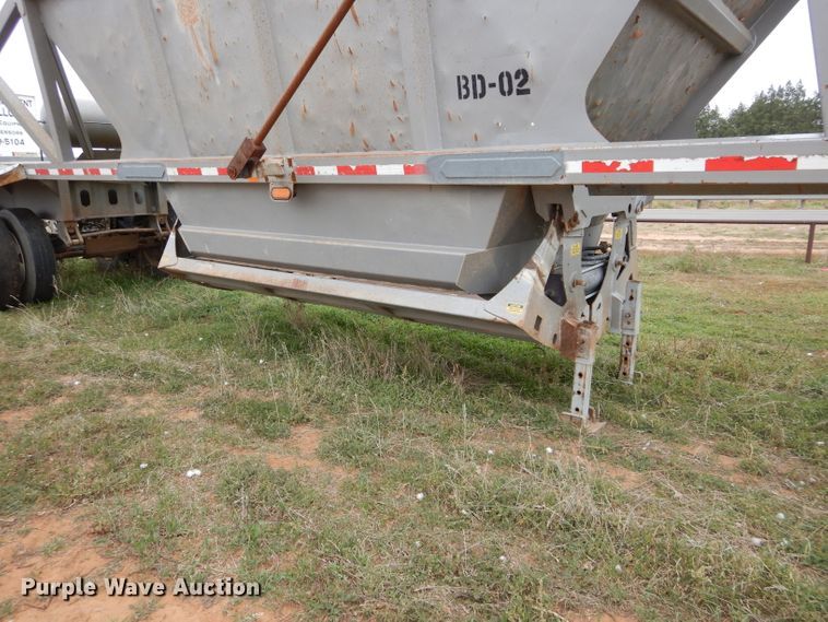 image for item FK9930 2013 Tecumseh bottom dump trailer