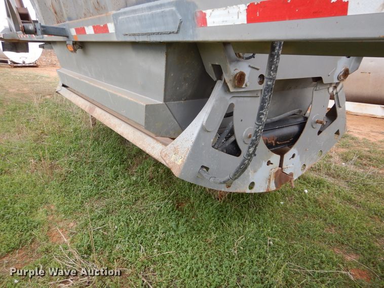 image for item FK9930 2013 Tecumseh bottom dump trailer