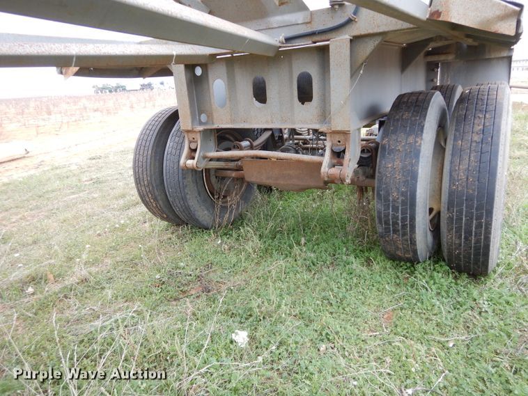 image for item FK9930 2013 Tecumseh bottom dump trailer