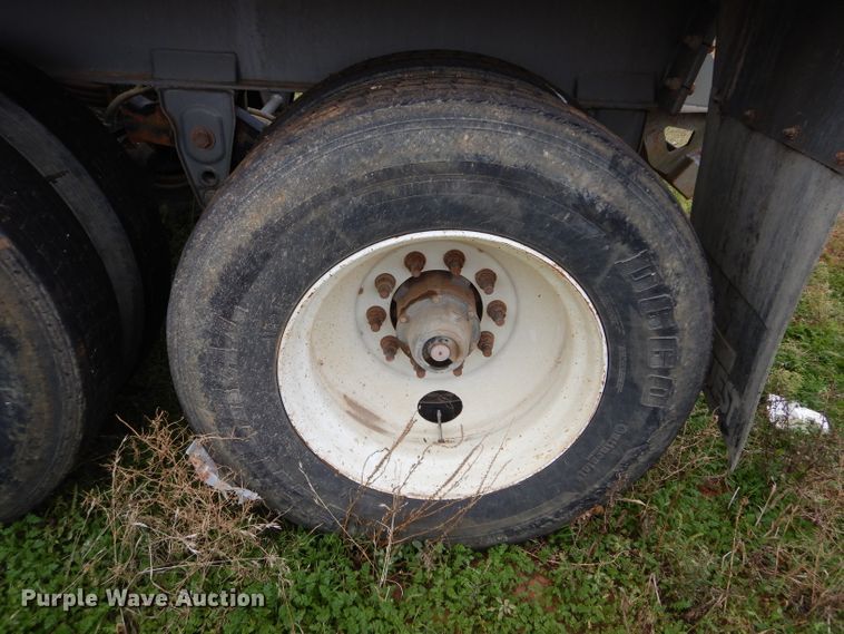 image for item FK9930 2013 Tecumseh bottom dump trailer