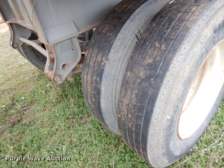 image for item FK9930 2013 Tecumseh bottom dump trailer