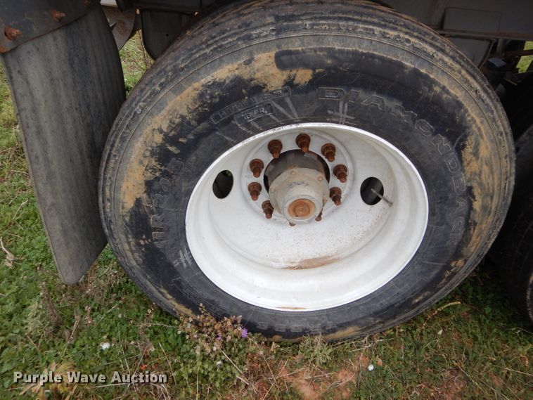 image for item FK9930 2013 Tecumseh bottom dump trailer