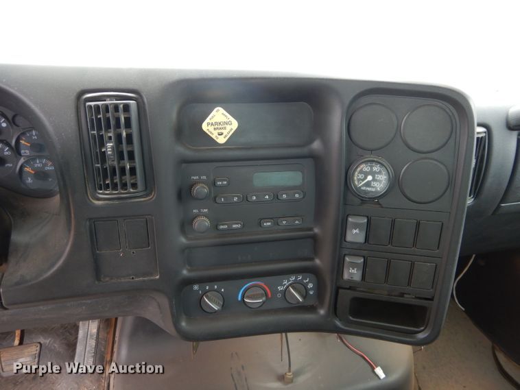 image for item FK9933 2005 Chevrolet C7500 fuel truck