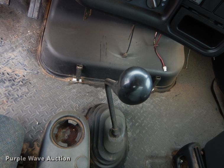 image for item FK9933 2005 Chevrolet C7500 fuel truck