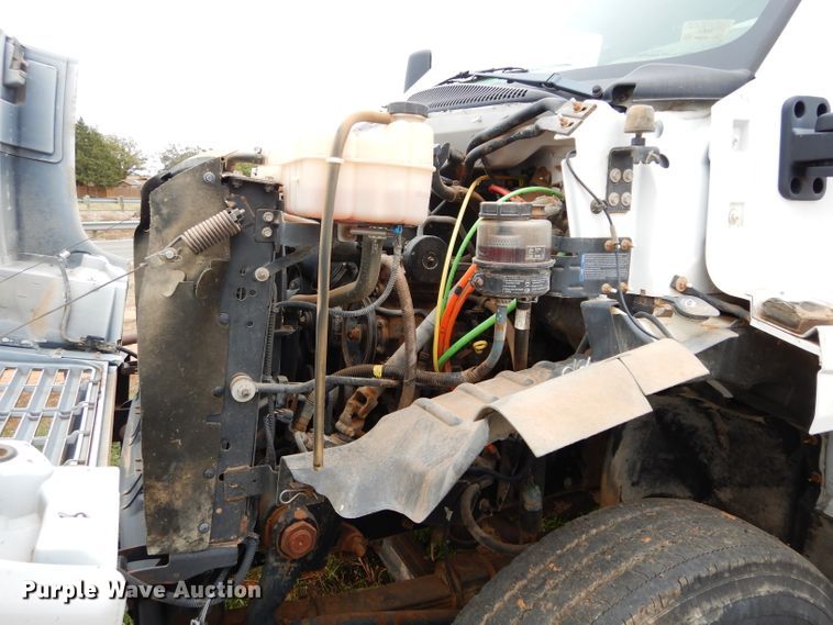 image for item FK9933 2005 Chevrolet C7500 fuel truck