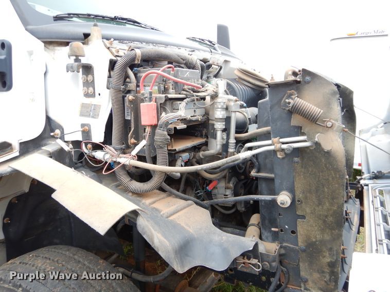 image for item FK9933 2005 Chevrolet C7500 fuel truck