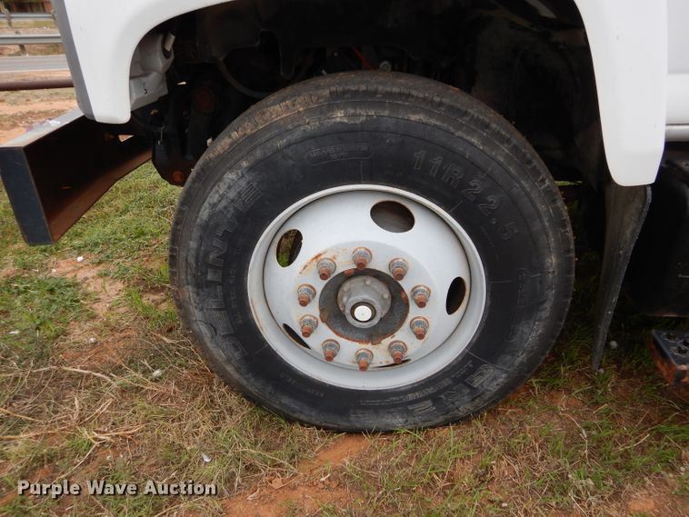 image for item FK9933 2005 Chevrolet C7500 fuel truck