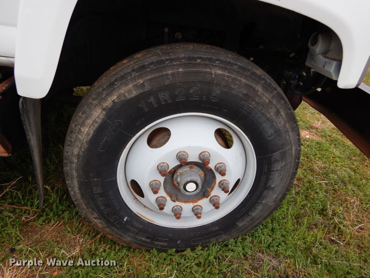 image for item FK9933 2005 Chevrolet C7500 fuel truck