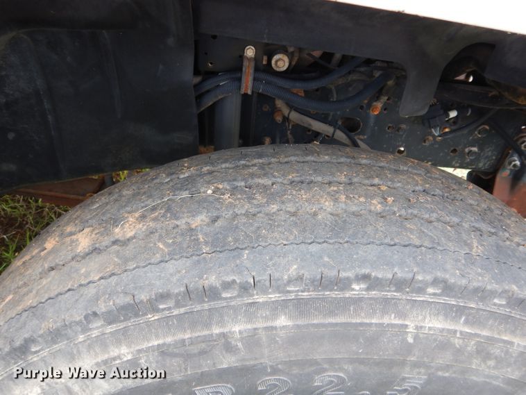 image for item FK9933 2005 Chevrolet C7500 fuel truck