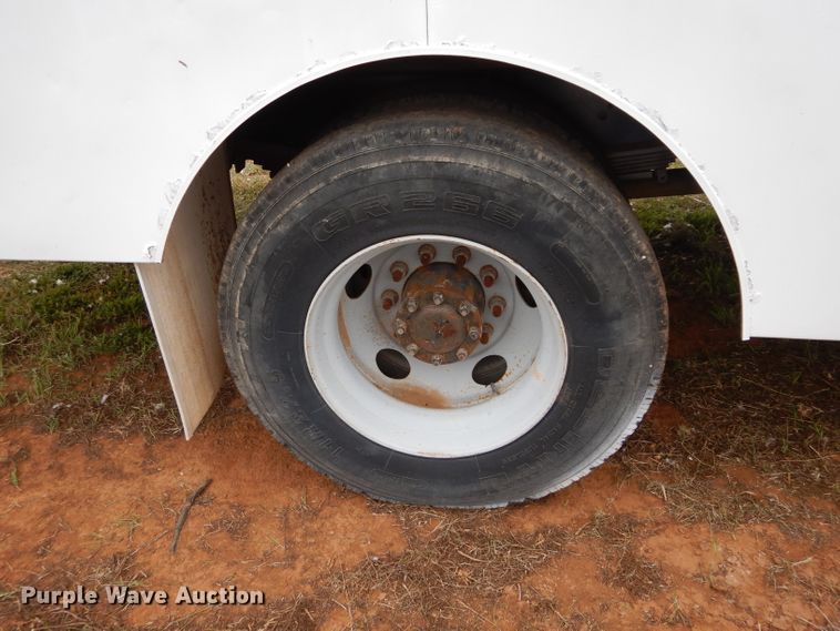 image for item FK9933 2005 Chevrolet C7500 fuel truck