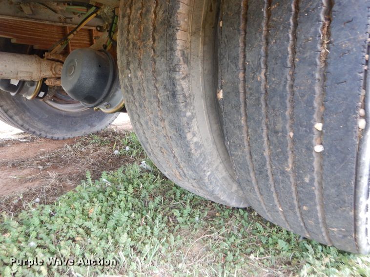 image for item FK9933 2005 Chevrolet C7500 fuel truck