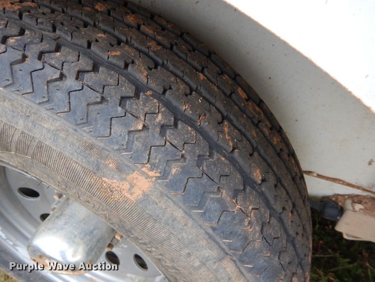 image for item FK9934 2015 CM CMC5240-1400252 enclosed cargo trailer