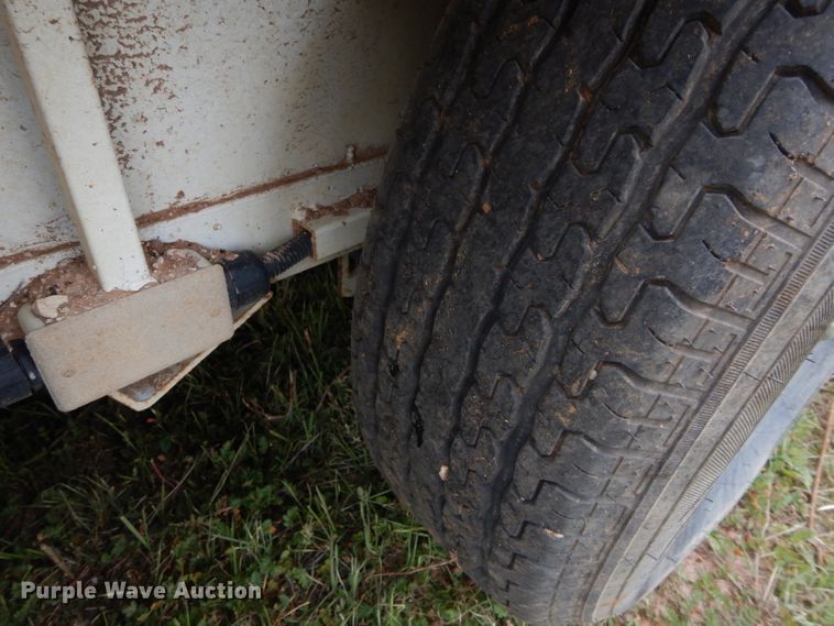 image for item FK9934 2015 CM CMC5240-1400252 enclosed cargo trailer