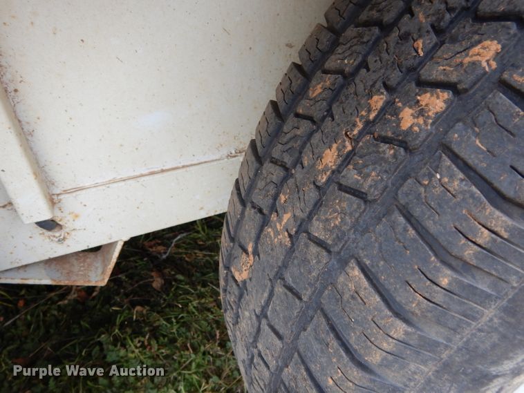 image for item FK9934 2015 CM CMC5240-1400252 enclosed cargo trailer