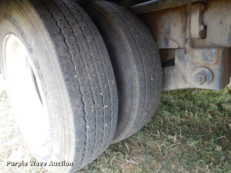 image for item FK9938 1999 Trail King TK110-SA-483 drop deck equipment trailer