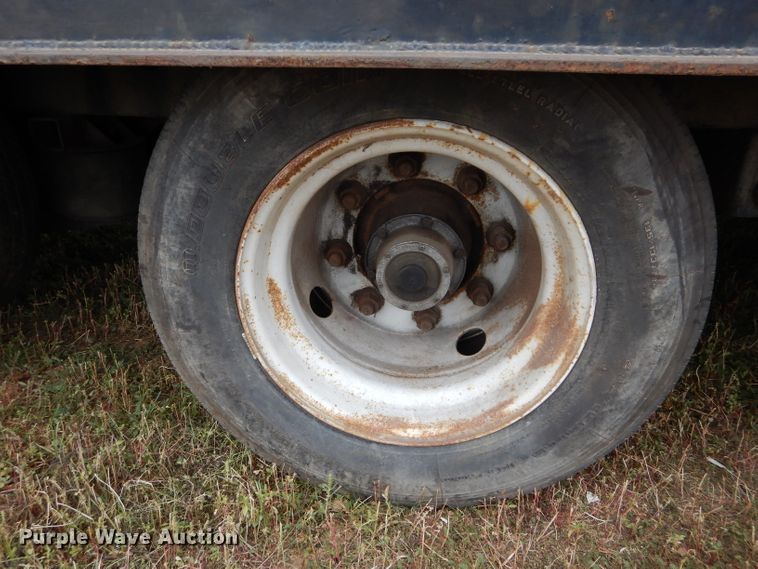 image for item FK9938 1999 Trail King TK110-SA-483 drop deck equipment trailer