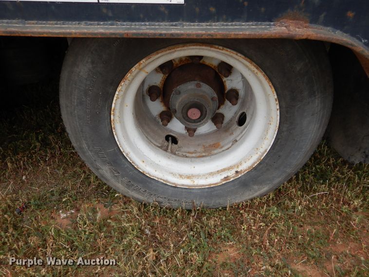 image for item FK9938 1999 Trail King TK110-SA-483 drop deck equipment trailer