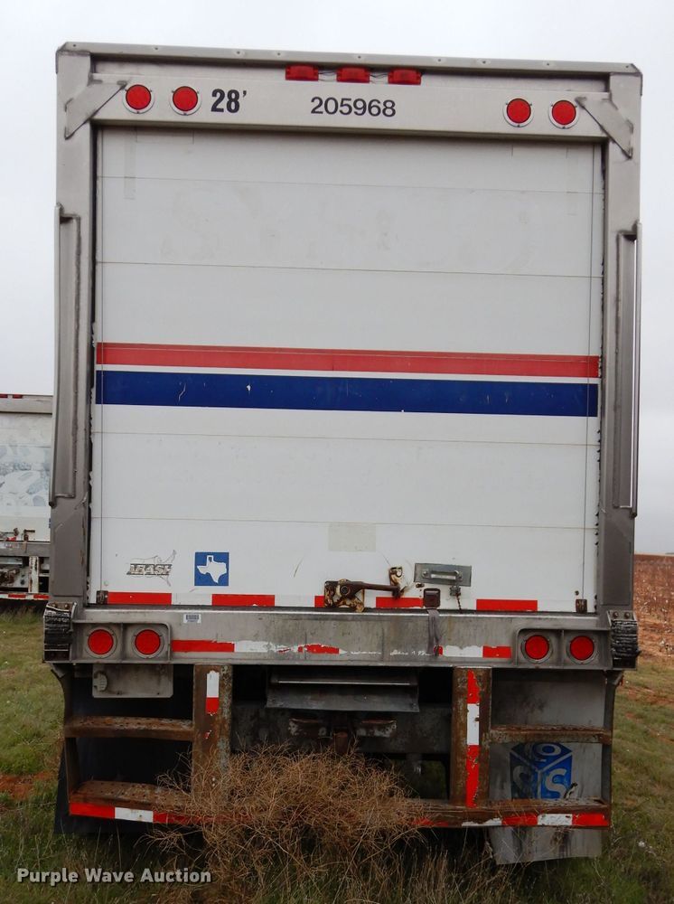 image for item FK9941 2003 Wabash refrigerated van trailer
