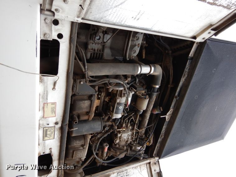 image for item FK9941 2003 Wabash refrigerated van trailer