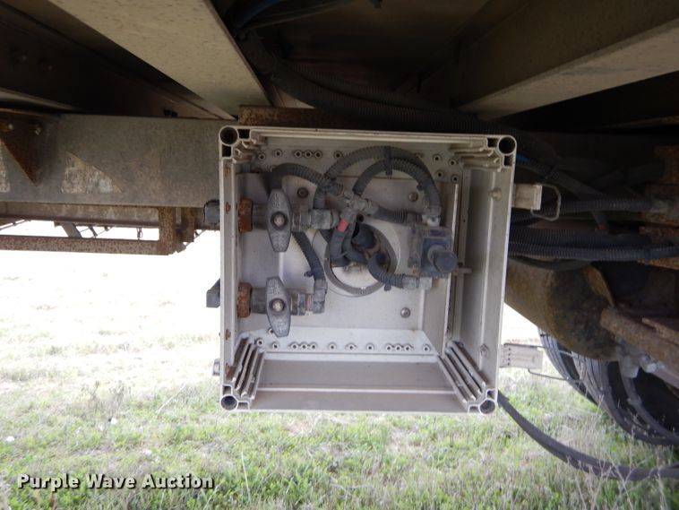 image for item FK9941 2003 Wabash refrigerated van trailer