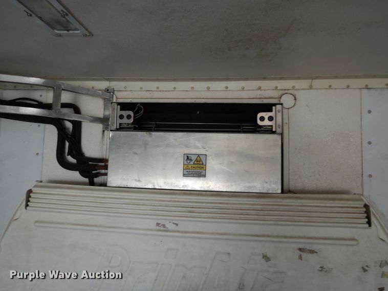 image for item FK9941 2003 Wabash refrigerated van trailer