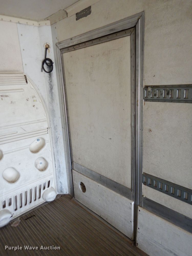 image for item FK9941 2003 Wabash refrigerated van trailer