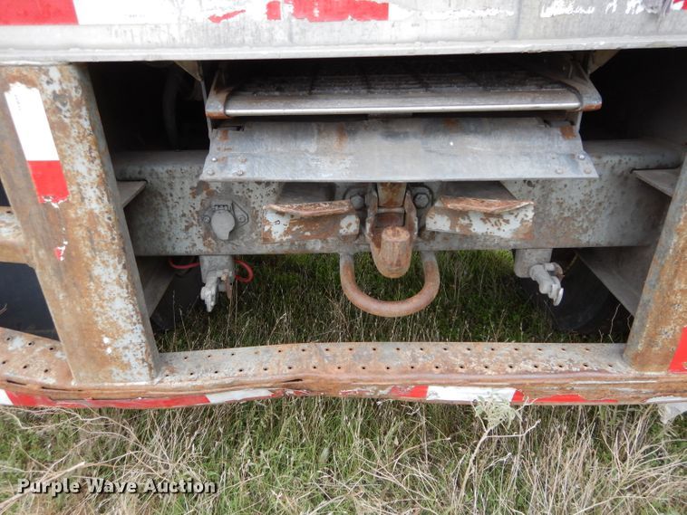 image for item FK9941 2003 Wabash refrigerated van trailer