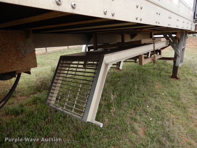 image for item FK9941 2003 Wabash refrigerated van trailer