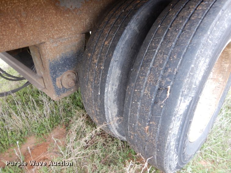 image for item FK9941 2003 Wabash refrigerated van trailer