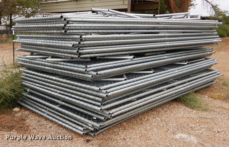 image for item FK9943 (42) chainlink fence panels