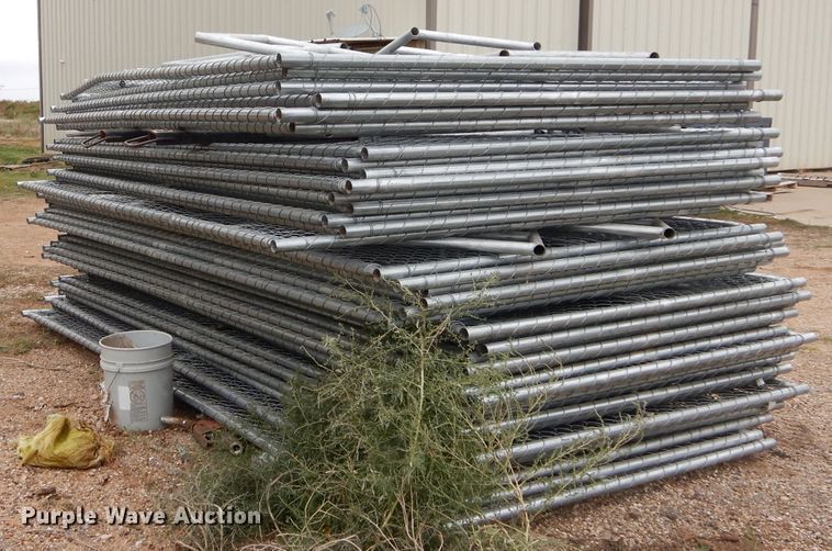 image for item FK9943 (42) chainlink fence panels