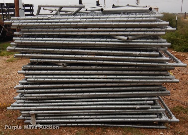 image for item FK9943 (42) chainlink fence panels