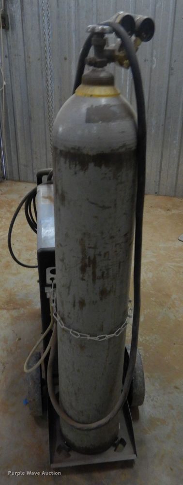 image for item FK9956 Miller Millermatic 252 wire feed welder