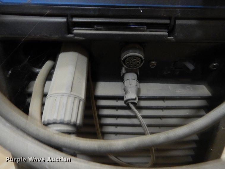 image for item FK9956 Miller Millermatic 252 wire feed welder