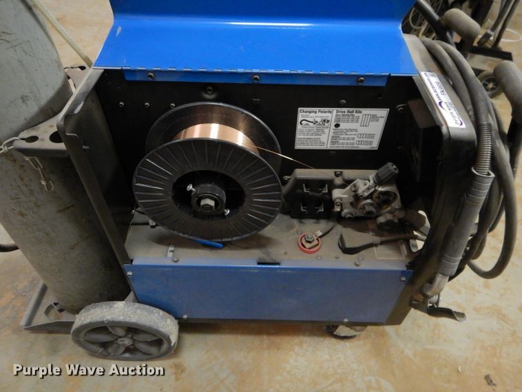 image for item FK9956 Miller Millermatic 252 wire feed welder