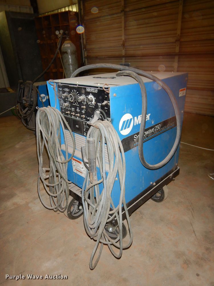 image for item FK9957 Miller Syncrowave 250 welder