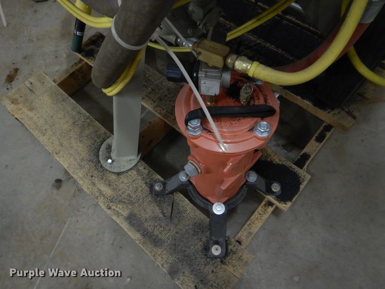 image for item FK9959 2018 Clemco 2452 classic blast machine