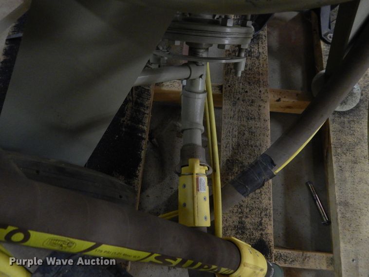 image for item FK9959 2018 Clemco 2452 classic blast machine