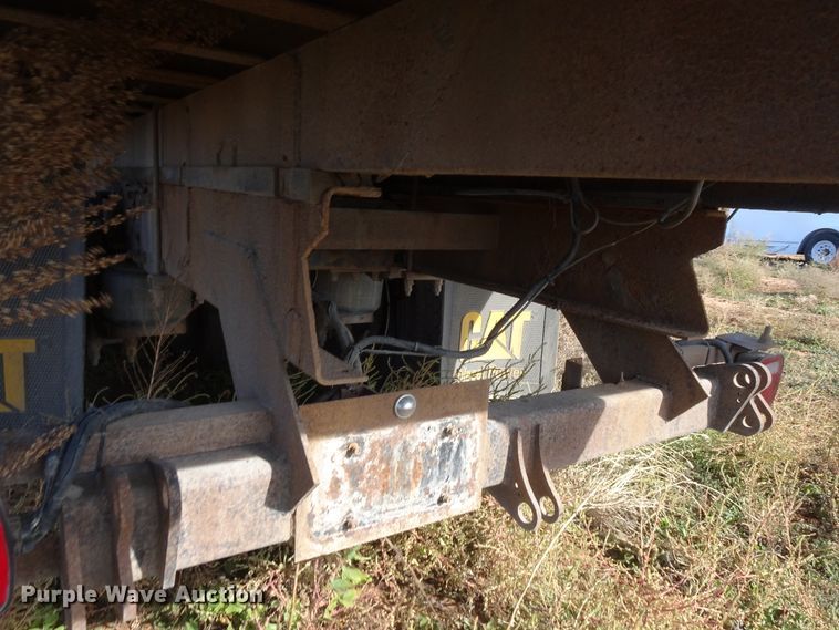 image for item GC9092 2008 Peterbilt 367 flatbed truck