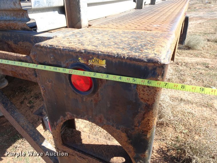 image for item GC9092 2008 Peterbilt 367 flatbed truck