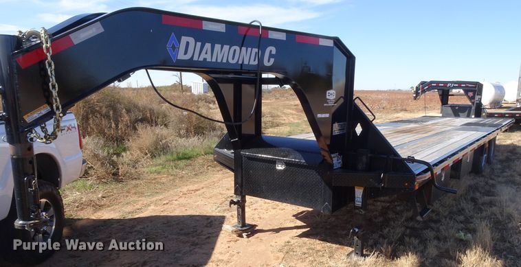 image for item GC9093 2018 Diamond C equipment trailer